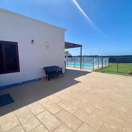 Abuelo Paco - Private Heated Pool Vila Playa Blanca (Lanzarote)