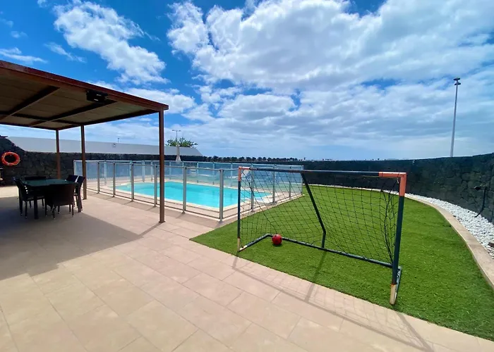 Willa Abuelo Paco - Private Heated Pool Playa Blanca (Lanzarote)