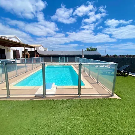 Abuelo Paco - Private Heated Pool Playa Blanca (Lanzarote)