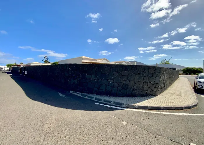 Abuelo Paco - Private Heated Pool Villa